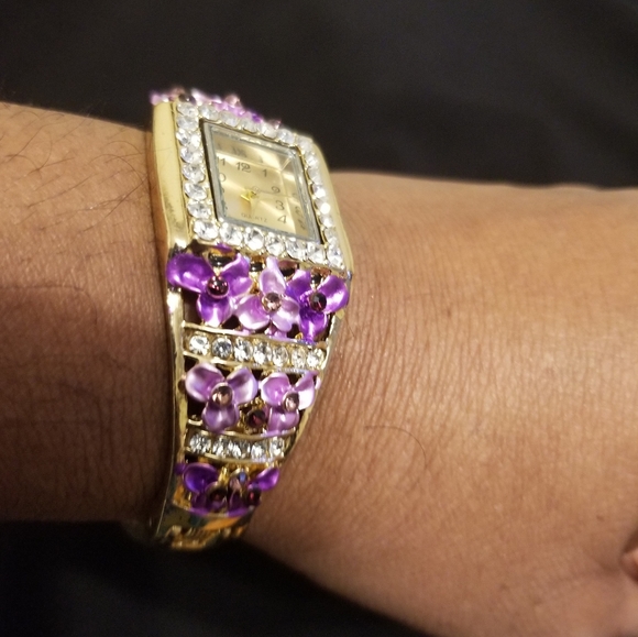 Jewelry - 💥BRACELET WATCH